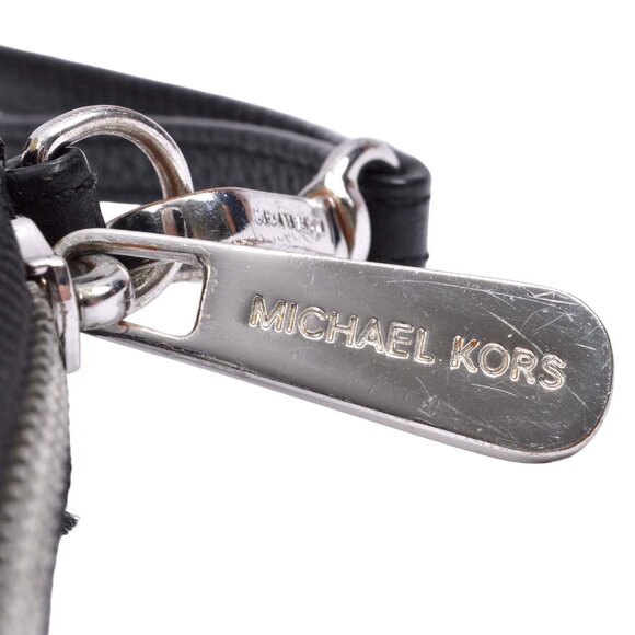 MICHAEL KORS Black Leather Long Zippered Wallet Wristlet - Picture 3 of 12